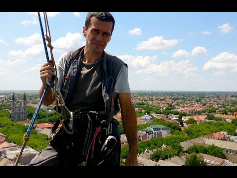 Zvonko Šarčević popravke na vrhu tornja Gradske kuće