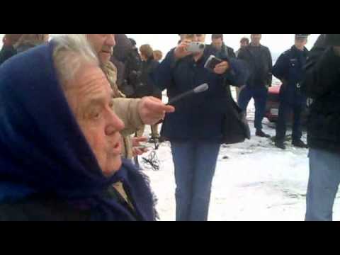 Policija osigurava prostor dok Irena protestuje